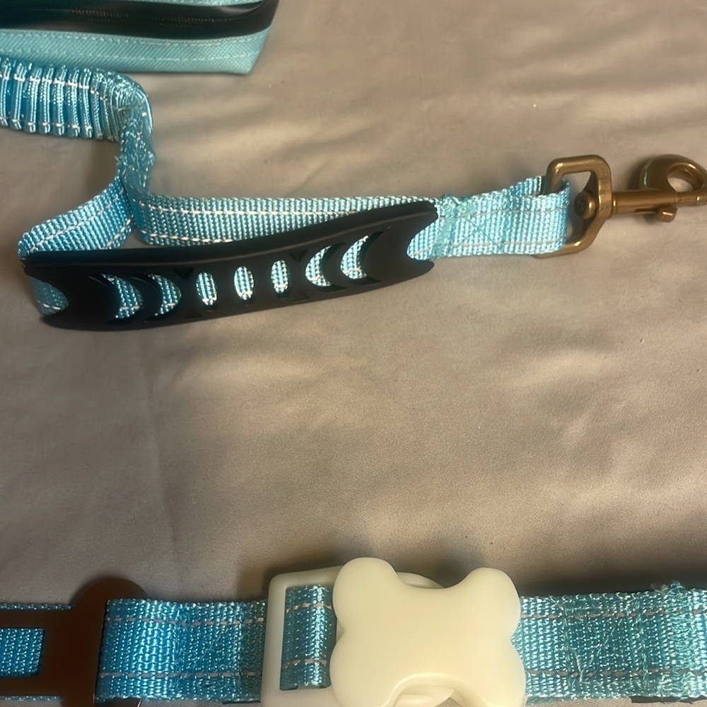 Dog seat belt - Picture 3 of 4